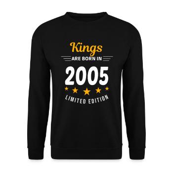 Könige SIND 2005 GEBOREN - Unisex Pullover - Schwarz - Vorne - Alina (178cm) & Michal (187cm)