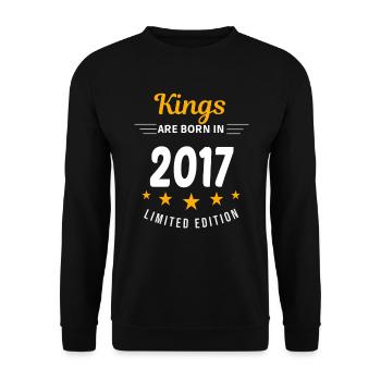 Könige SIND 2017 GEBOREN - Unisex Pullover - Schwarz - Vorne - Alina (178cm) & Michal (187cm)