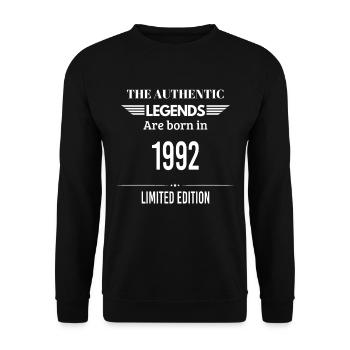 LEGENDS ARE BORN IN 1992 LIMITIERTE AUFLAGE - Unisex Pullover - Schwarz - Vorne - Alina (178cm) & Michal (187cm)