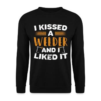 Welder I kissed a welder - Unisex Sweatshirt - black - Front - Alina (178cm) & Michal (187cm)