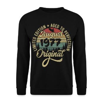 August 1977 Birthday present August 1977 August - Unisex Sweatshirt - black - Front - Alina (178cm) & Michal (187cm)