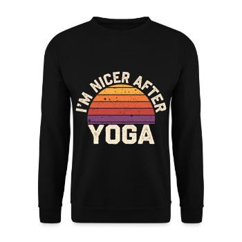 I'm Nicer After Yoga 17 - Unisex Pullover - Schwarz - Vorne - Alina (178cm) & Michal (187cm)
