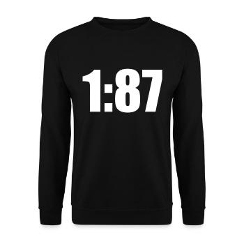 1:87 model railway track H0 gift idea - Unisex Sweatshirt - black - Front - Alina (178cm) & Michal (187cm)
