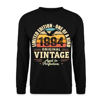 1994 Birthday Gift Vintage 1994 Retro 1994 - Unisex Sweatshirt - black - Front - Alina (178cm) & Michal (187cm)