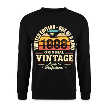 1998 Geburtstagsgeschenk Jahrgang 1998 Retro 1998 - Unisex Pullover - Schwarz - Vorne - Alina (178cm) & Michal (187cm)