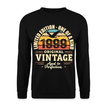 Geburtstagsgeschenk 1999 Jahrgang 1999 Retro 1999 - Unisex Pullover - Schwarz - Vorne - Alina (178cm) & Michal (187cm)