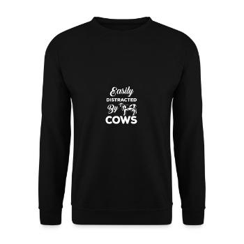 Easily distracted by cows funny quote Famers - Unisex Sweatshirt - black - Front - Alina (178cm) & Michal (187cm)