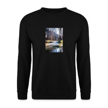Forest River Wasserfall - Unisex Pullover - Schwarz - Vorne - Alina (178cm) & Michal (187cm)