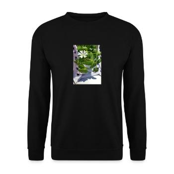 Weißer Sneaker mit Blumen - Unisex Pullover - Schwarz - Vorne - Alina (178cm) & Michal (187cm)