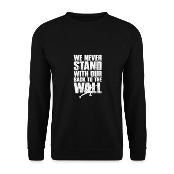We Never Stand With Our Back To The Wall Mountaine - Unisex Pullover - Schwarz - Vorne - Alina (178cm) & Michal (187cm)