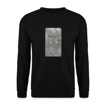 herz aus muscheln - Unisex Pullover - Schwarz - Vorne - Alina (178cm) & Michal (187cm)