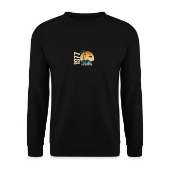 Birthday Limited Edition 1977 - Unisex Sweatshirt - black - Front - Alina (178cm) & Michal (187cm)
