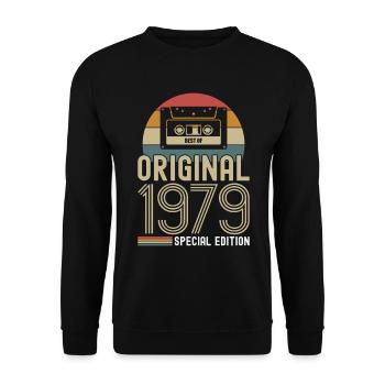 Retro Vintage 1979 Born Birthday Vintage - Unisex Sweatshirt - black - Front - Alina (178cm) & Michal (187cm)