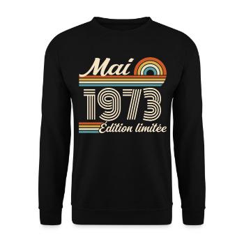 Cadeau Anniversaire 53 ans - Né mai 1973 - Sweat-shirt Unisexe - noir - Devant - Alina (178cm) & Michal (187cm)