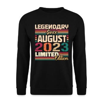 2023 August Geburtstag Legende August 2023 - Unisex Pullover - Schwarz - Vorne - Alina (178cm) & Michal (187cm)