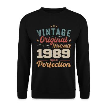 Legendär Seit November 1989 - 1989 - Unisex Pullover - Schwarz - Vorne - Alina (178cm) & Michal (187cm)