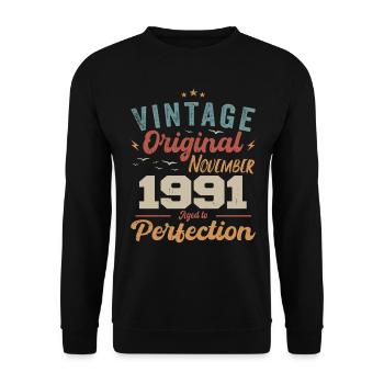 Legendary since November 1991 - 1991 - Unisex Sweatshirt - black - Front - Alina (178cm) & Michal (187cm)