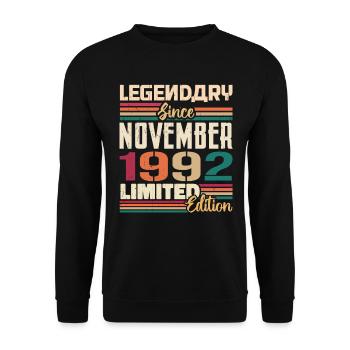 Légendaire depuis novembre 1992 - Cadeau 1992 - Sweat-shirt Unisexe - noir - Devant - Alina (178cm) & Michal (187cm)