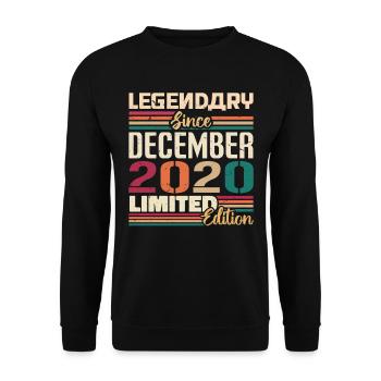 Legendary since December 2020 Vintage December 2020 - Unisex Sweatshirt - black - Front - Alina (178cm) & Michal (187cm)