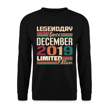 Legendary since December 2019 Vintage December 2019 - Unisex Sweatshirt - black - Front - Alina (178cm) & Michal (187cm)