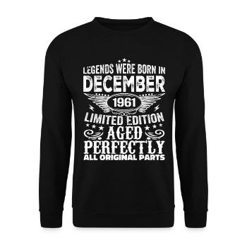 December 1961 Anniversary December 1961 December - Unisex Sweatshirt - black - Front - Alina (178cm) & Michal (187cm)