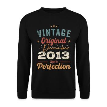 Vintage Geburtstag - Dezember 2013 - Geschenkidee - Unisex Pullover - Schwarz - Vorne - Alina (178cm) & Michal (187cm)