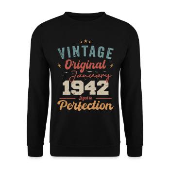 January 1942 Legend for 82 years - Unisex Sweatshirt - black - Front - Alina (178cm) & Michal (187cm)