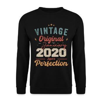 Januar 2020 Legende seit 4 Jahren - Unisex Pullover - Schwarz - Vorne - Alina (178cm) & Michal (187cm)