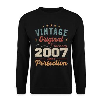 Born in February 2007 vintage 2007 birthday - Unisex Sweatshirt - black - Front - Alina (178cm) & Michal (187cm)