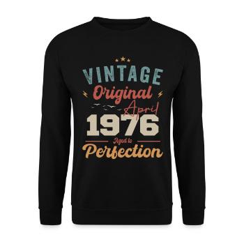 Vintage Geboren im April 1976 Geburtstagsgeschenk - Unisex Pullover - Schwarz - Vorne - Alina (178cm) & Michal (187cm)