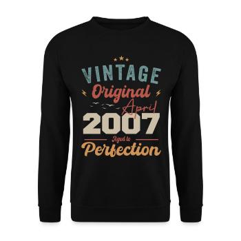 Vintage Born In April 2007 Birthday Gift - Unisex Sweatshirt - black - Front - Alina (178cm) & Michal (187cm)