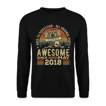 May 2018 Birthday May 2018 Gift 2018 Retro - Unisex Sweatshirt - black - Front - Alina (178cm) & Michal (187cm)