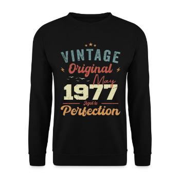 May 1977 Birthday May 1977 Gift May 1977 - Unisex Sweatshirt - black - Front - Alina (178cm) & Michal (187cm)