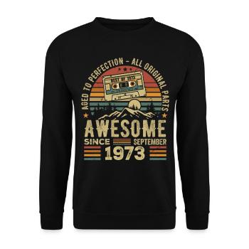 Septembre 1973 Cadeau Anniversaire Septembre 1973 - Sweat-shirt Unisexe - noir - Devant - Alina (178cm) & Michal (187cm)