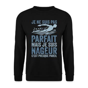 Swimmer | I'm not perfect, I'm a swimmer - Unisex Sweatshirt - black - Front - Alina (178cm) & Michal (187cm)
