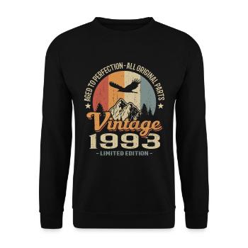 Vintage 1993 - Unisex Sweatshirt - black - Front - Alina (178cm) & Michal (187cm)