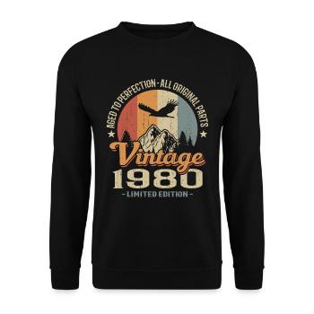Vintage 1980 - Unisex Sweatshirt - black - Front - Alina (178cm) & Michal (187cm)