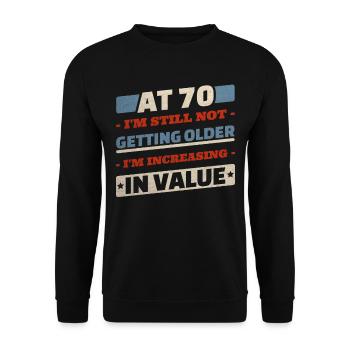 70-Jähriger wird nicht älter Zitate zum 70. Geburtstag - Unisex Pullover - Schwarz - Vorne - Alina (178cm) & Michal (187cm)
