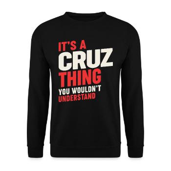 It's a Cruz Thing Lustiger Name Cruz - Unisex Pullover - Schwarz - Vorne - Alina (178cm) & Michal (187cm)