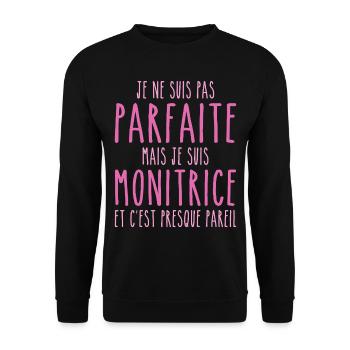Nicht perfekt, aber ich bin ein Monitor - Unisex Pullover - Schwarz - Vorne - Alina (178cm) & Michal (187cm)