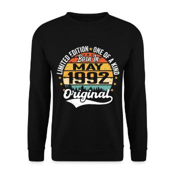 May 1992 Birthday Gift Born In May 1992 - Unisex Sweatshirt - black - Front - Alina (178cm) & Michal (187cm)