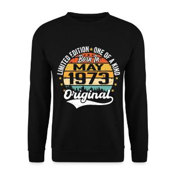 Mai 1973 Geburtstagsgeschenk geboren im Mai 1973 - Unisex Pullover - Schwarz - Vorne - Alina (178cm) & Michal (187cm)