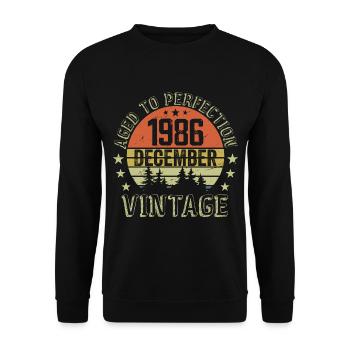 Retro Birthday Gift - Born In December 1986 - Unisex Sweatshirt - black - Front - Alina (178cm) & Michal (187cm)