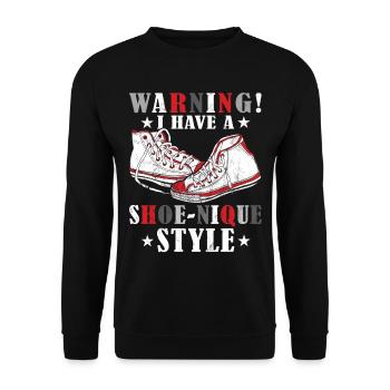 « ATTENTION: j’ai un style de chaussure- » Drôle - Sweat-shirt Unisexe - noir - Devant - Alina (178cm) & Michal (187cm)