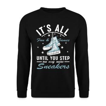 "Du Tritt Auf Meine Turnschuhe" Schuhe Fan - Unisex Pullover - Schwarz - Vorne - Alina (178cm) & Michal (187cm)