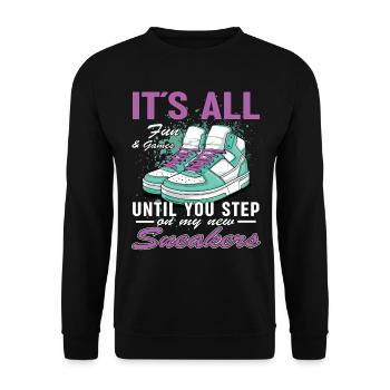 Lustiger Sneaker -Sammler - Turnschuhe - Unisex Pullover - Schwarz - Vorne - Alina (178cm) & Michal (187cm)