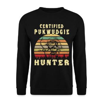 Certified Pukwudgie Hunter - Cryptid Monster - Unisex Sweatshirt - black - Front - Alina (178cm) & Michal (187cm)