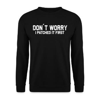 "Ich Habe Es Zuerst Gepatcht" System Engineering - Unisex Pullover - Schwarz - Vorne - Alina (178cm) & Michal (187cm)
