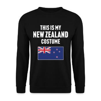 Das ist mein Neuseeland Kostüm - Unisex Pullover - Schwarz - Vorne - Alina (178cm) & Michal (187cm)