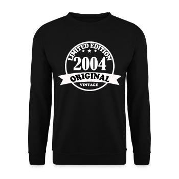 2004 Vintage Born Legends Birthday Gift - Unisex Sweatshirt - black - Front - Alina (178cm) & Michal (187cm)